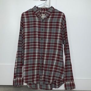 American Eagle mens button up flannel great condition size large.